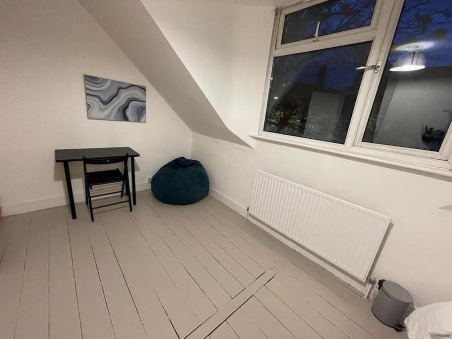 Comfortable 2 Bedroom On Tower Bridge London Eksteriør bilde